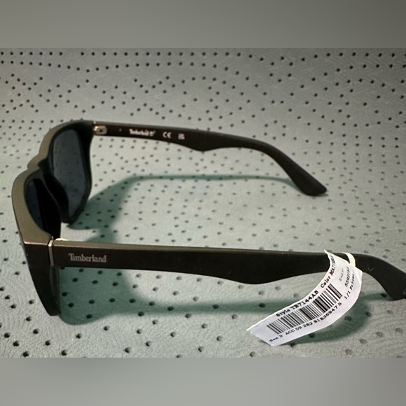 New Timberland men’s sunglasses - Picture 2 of 3